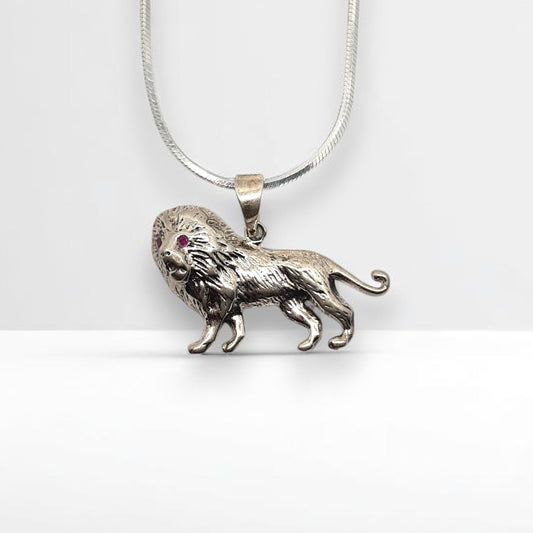 Roaring Lion Men's Pendant