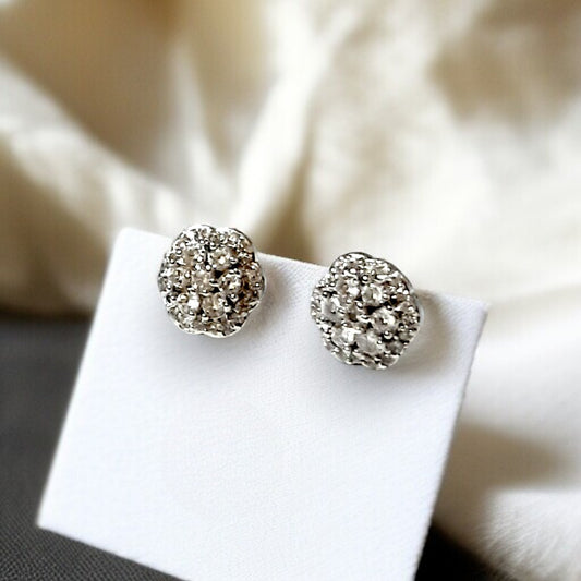 Lunar Crust Studs