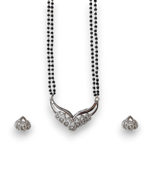 Vedhika Teardrop Radiance Mangalsutra Set