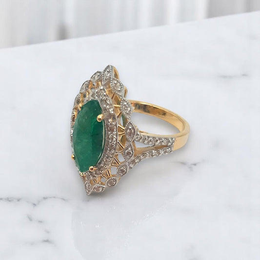 Queen’s Crest Ring