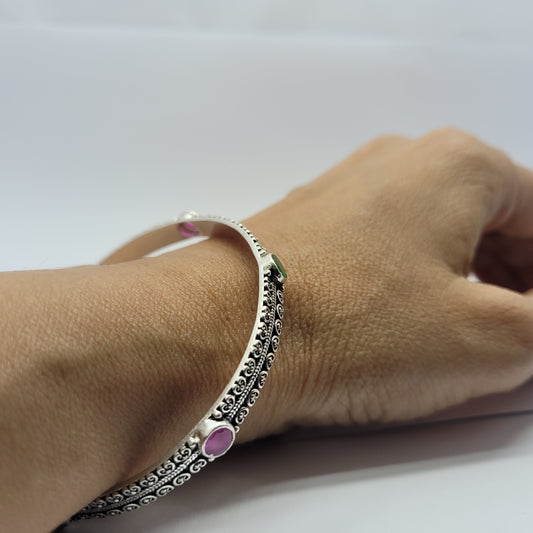 Vintage-Inspired Silver Bangle Duo