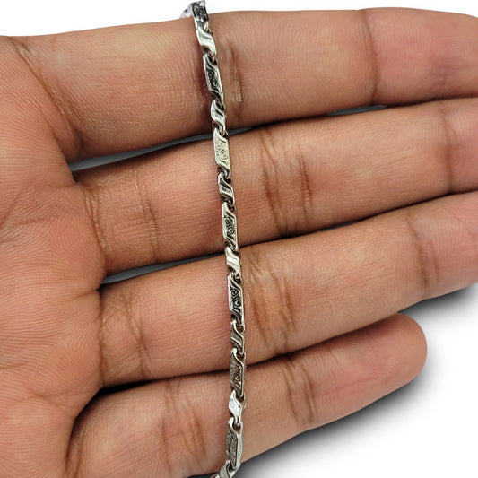 Knight’s Valor Sterling Chain