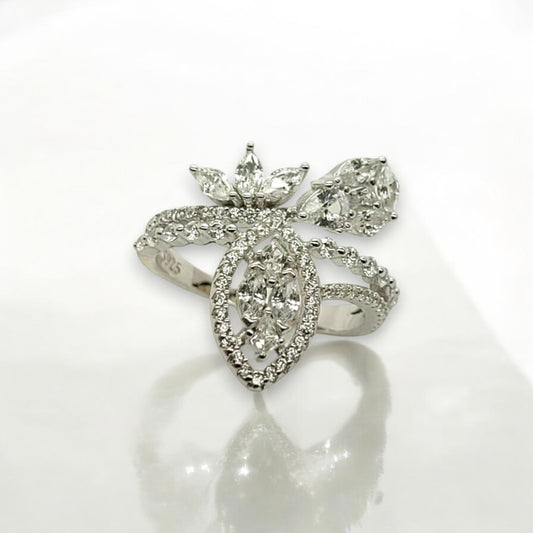 Tiara Gleam Ring
