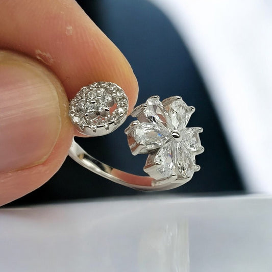 Floral Radiance Ring